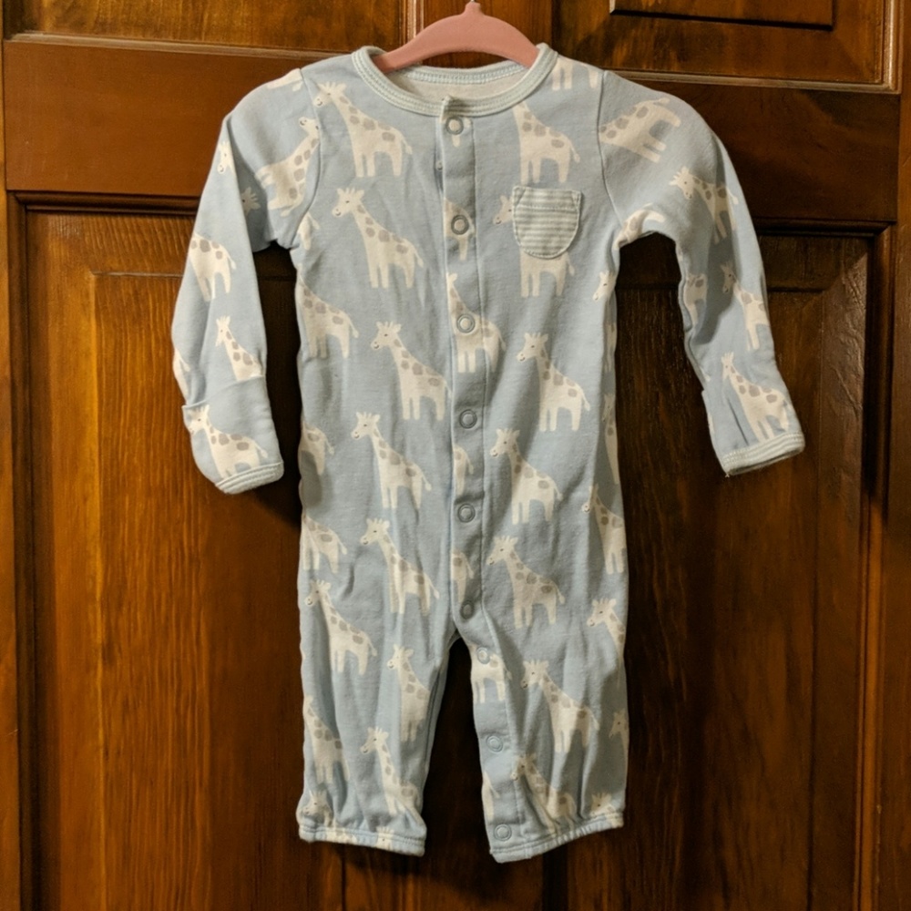Baby giraffe one piece